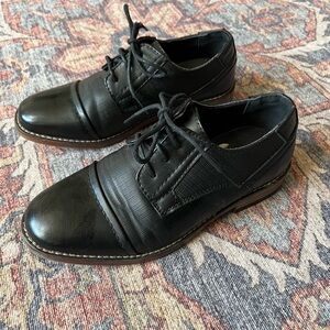 Tahari Boys Black Dress Shoes, Size 3